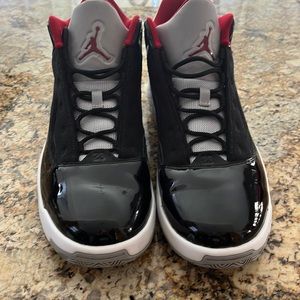 Nike Jordan Max Aura 2 Basketball Shoes Black Red Wolf Gray White CK6636-006